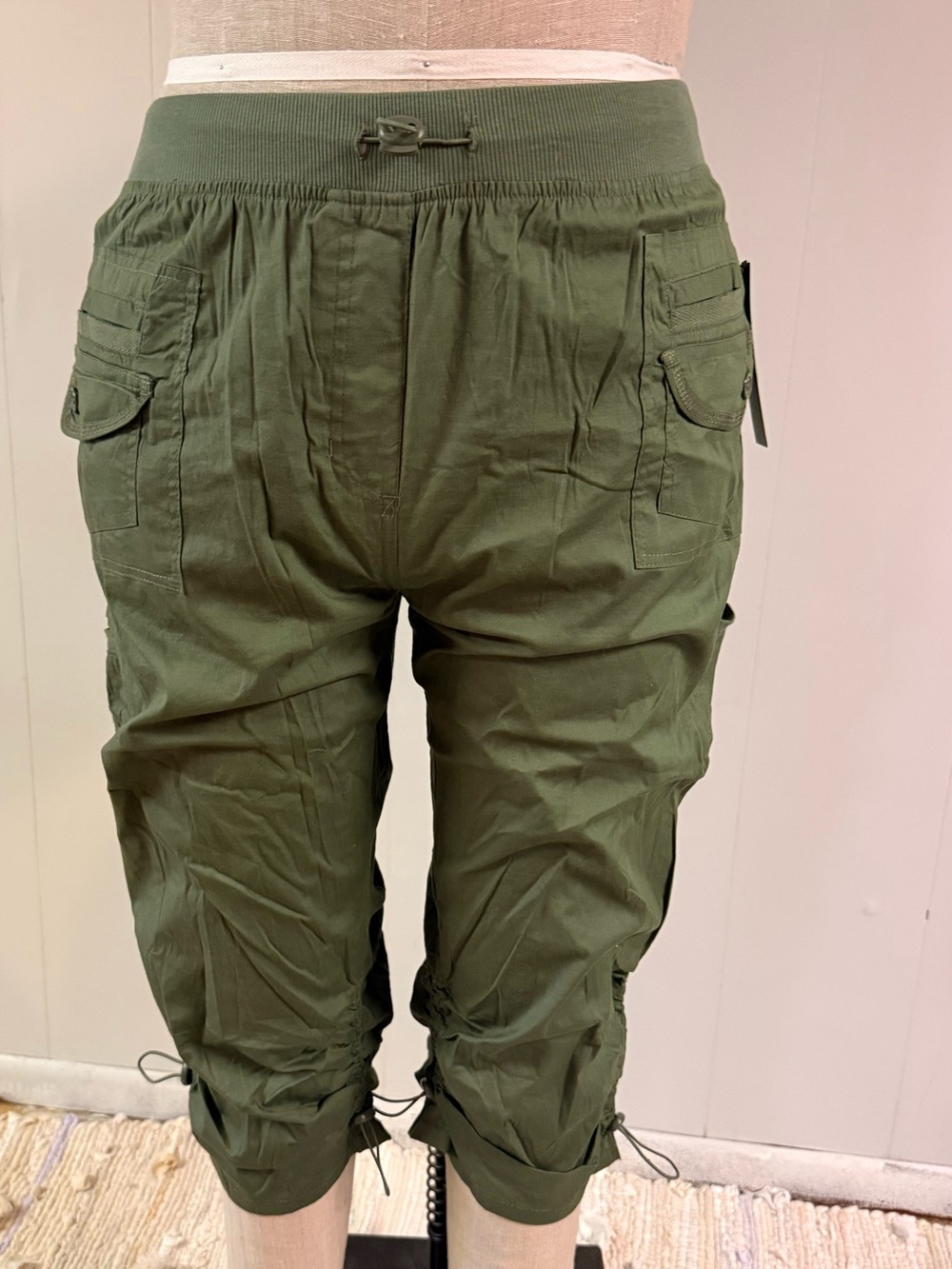 Men's Olive Green Cargo Capris